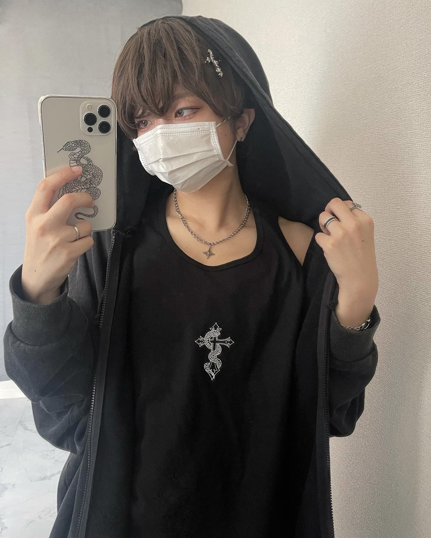 gibous snake cross tank top black