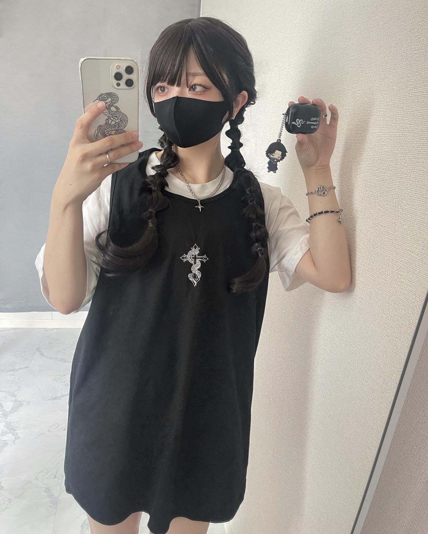gibous snake cross tank top black