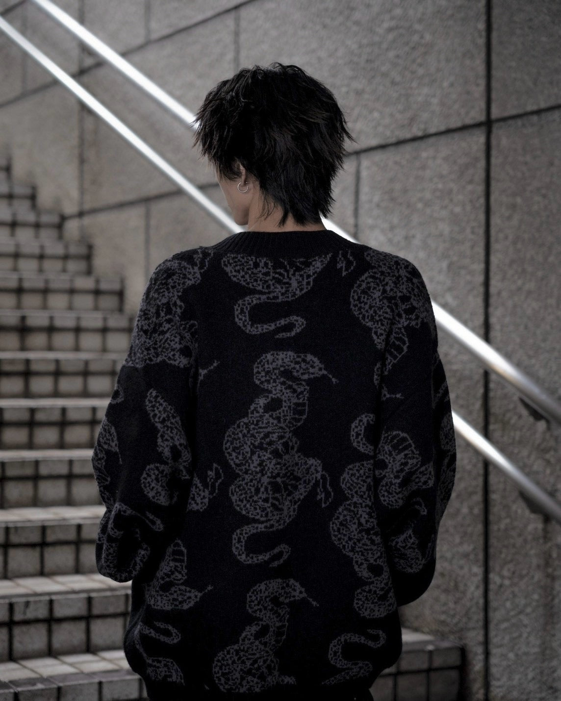 gibous snake scorpion pattern cardigan