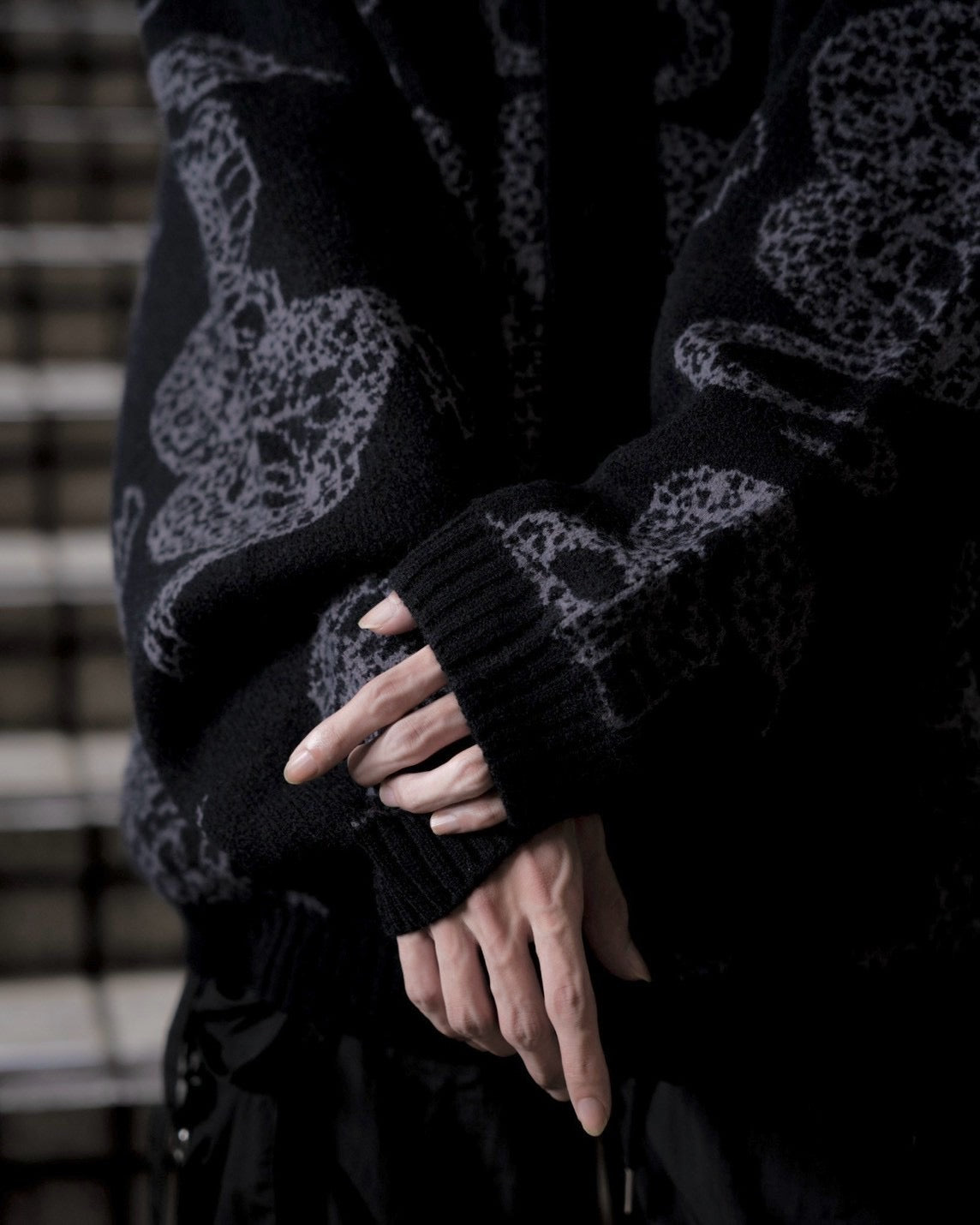 gibous snake scorpion pattern cardigan