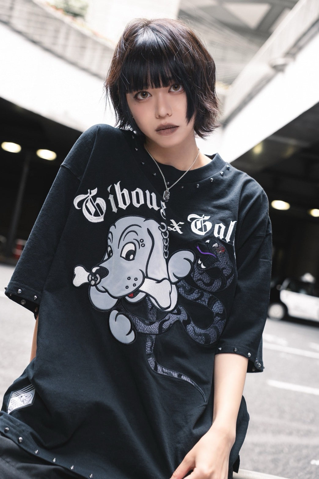 受注生産】gibous×GALFY snake dog studs T shirt black