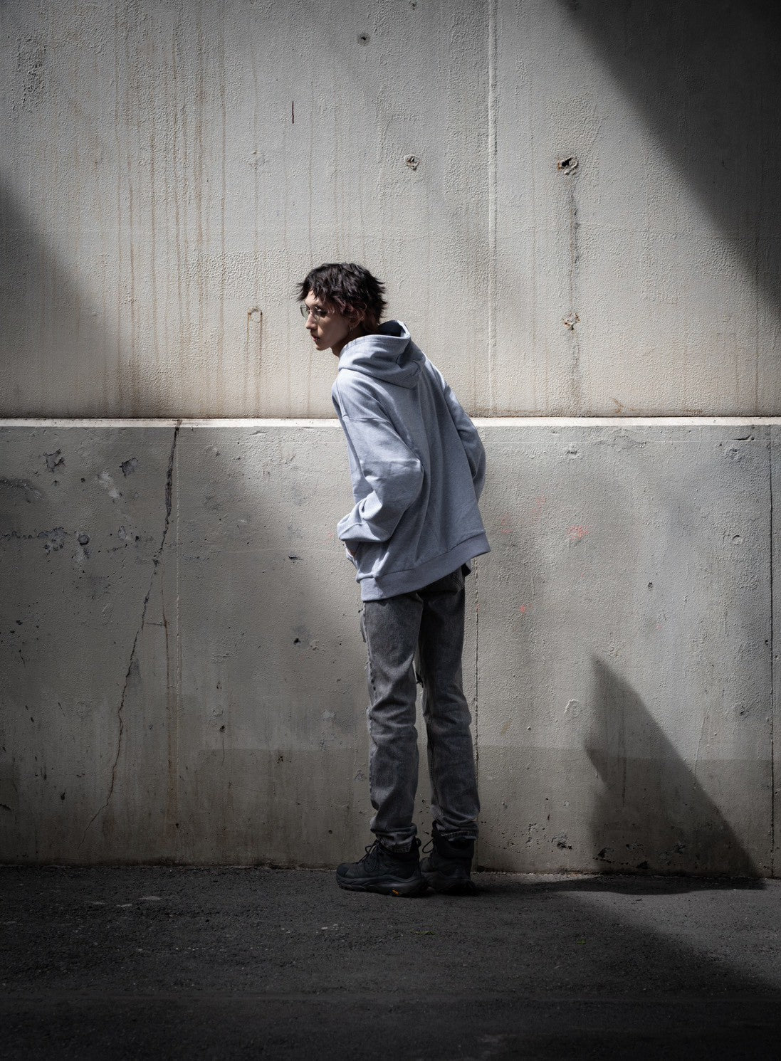 gibous G hoodie gray