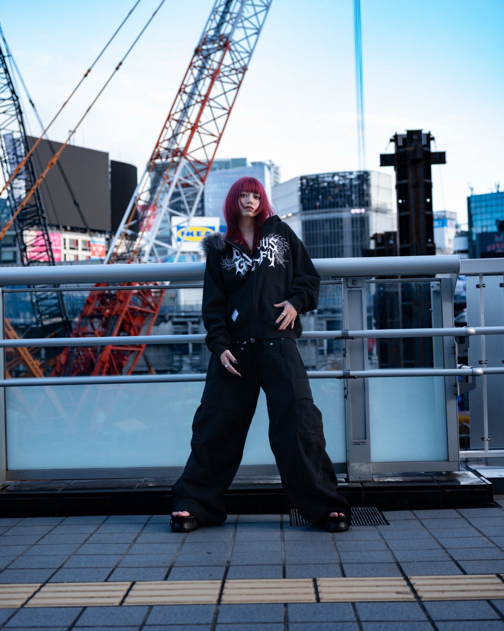 【受注生産】gibous×GALFY gothic logo centipede pants black