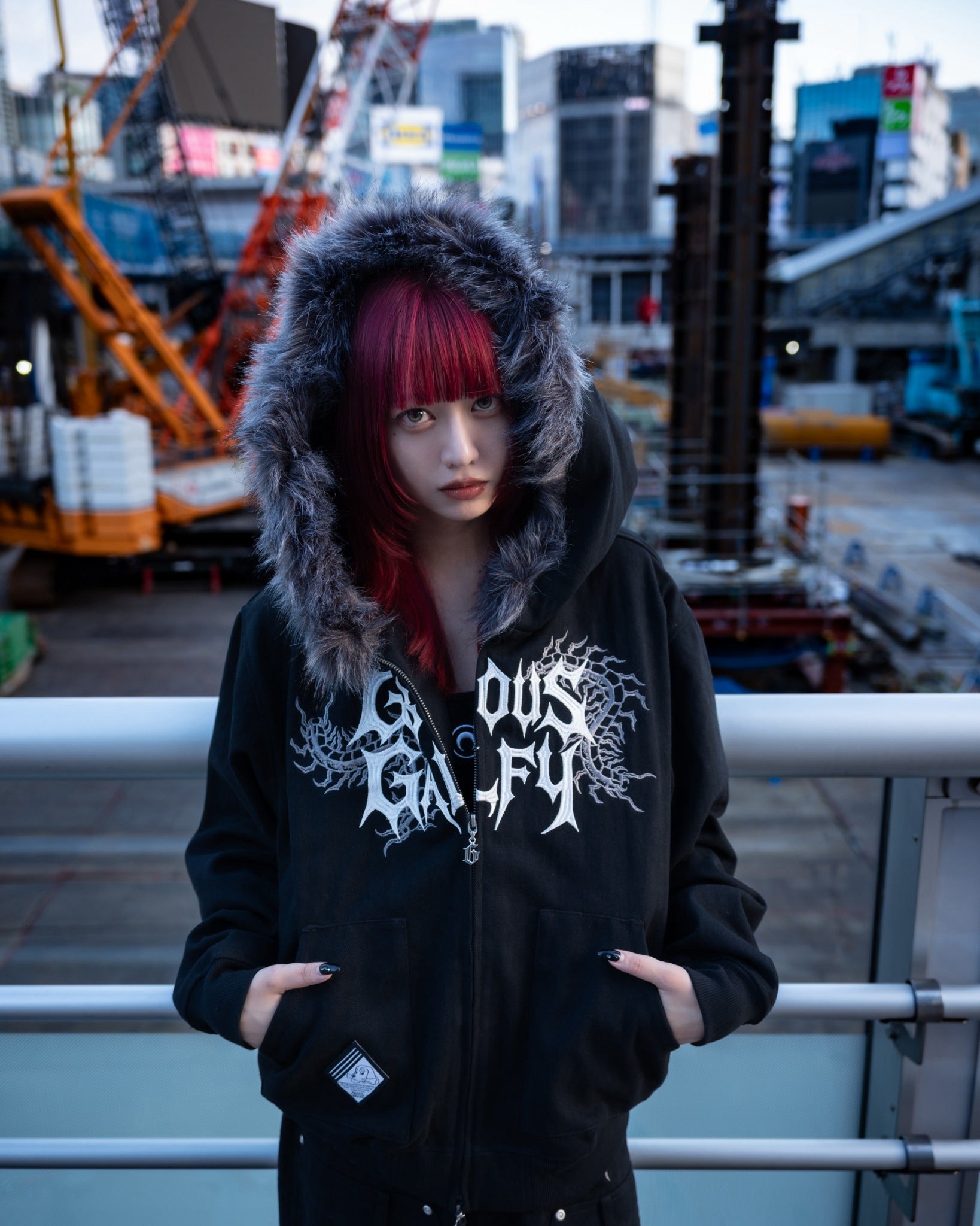 【受注生産】gibous×GALFY gothic logo centipede fur hoodie black