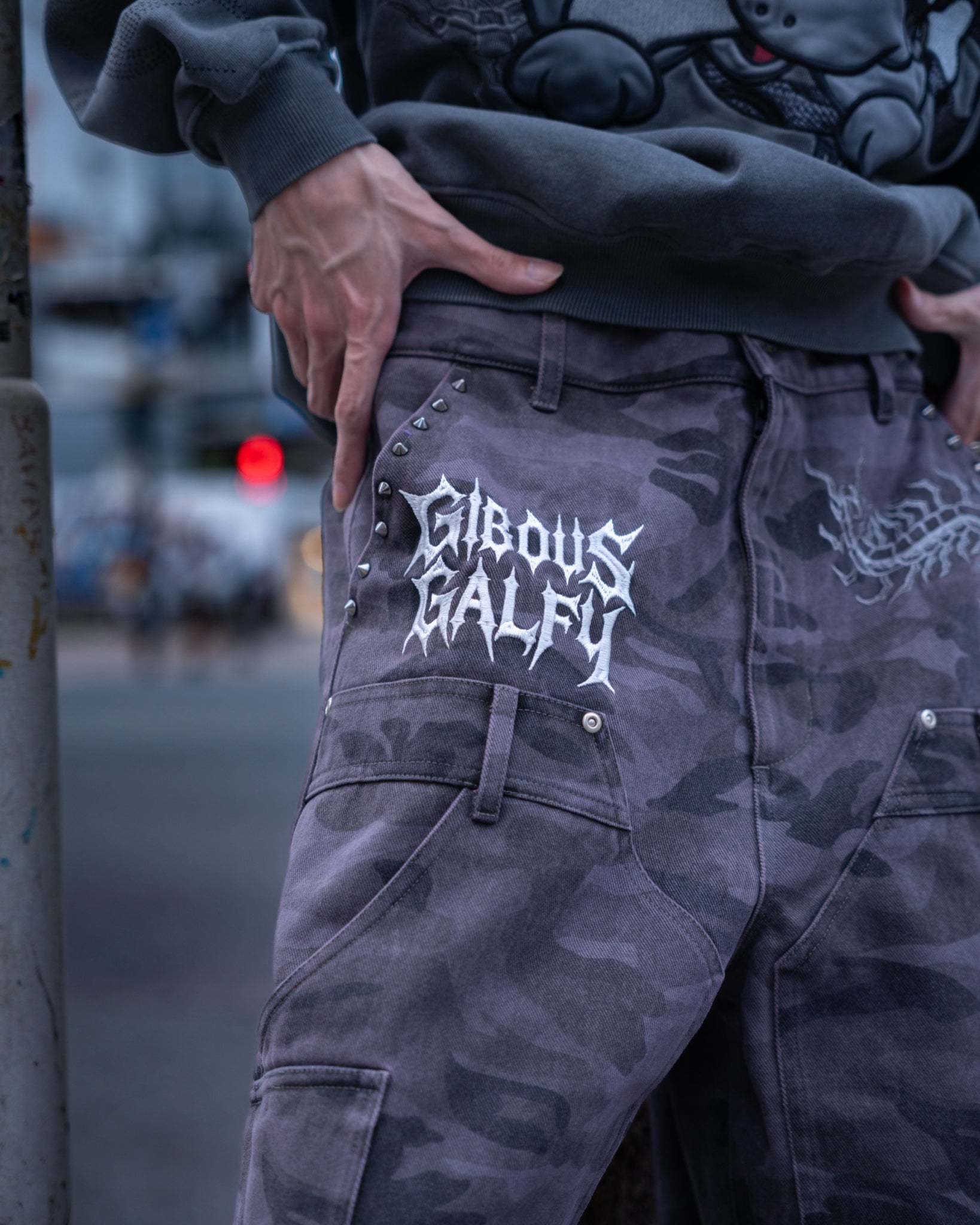 【受注生産】gibous×GALFY gothic logo centipede pants studs Overdyed