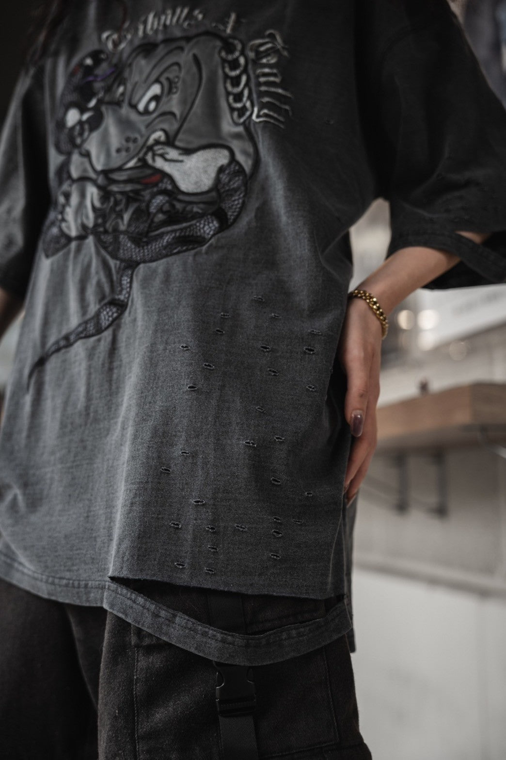 【再販】gibous×GALFY snake dog damage T shirt ink black