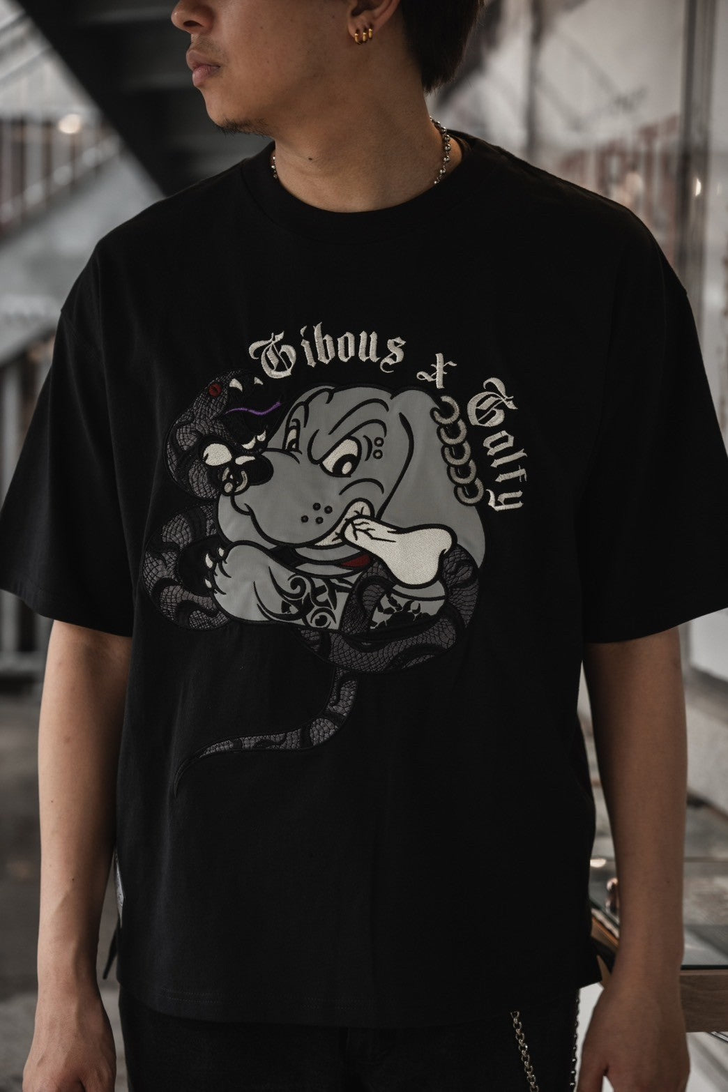 【再販】gibous×GALFY snake dog damage T shirt black