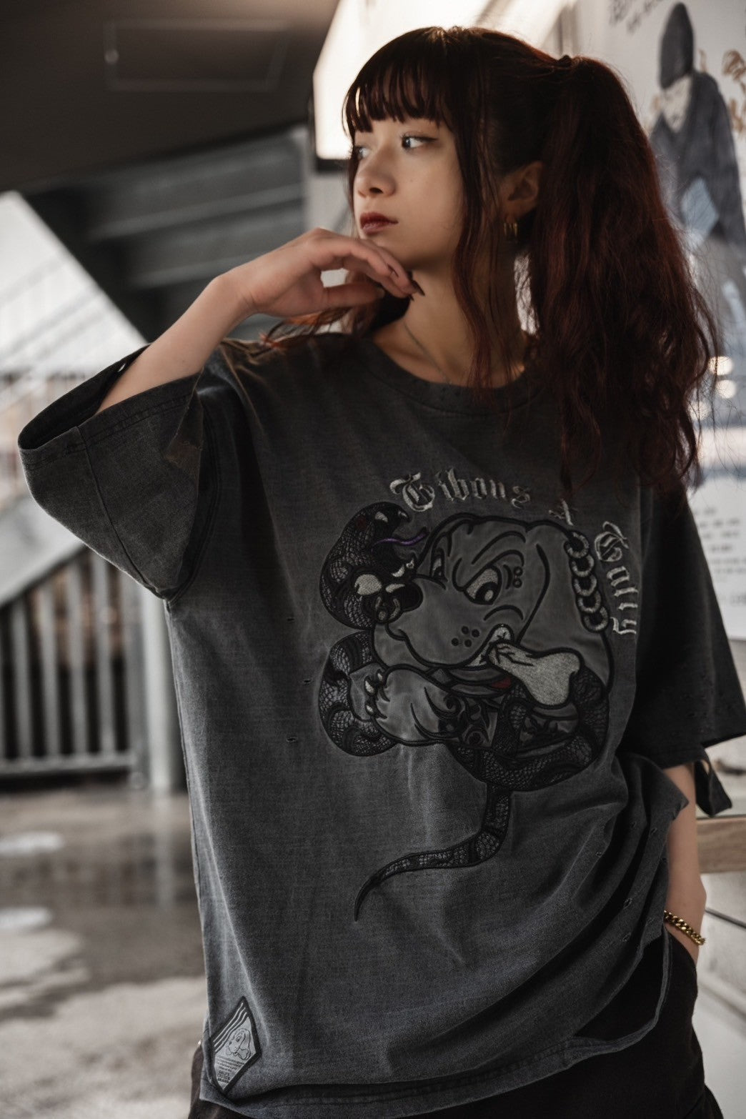 【再販】gibous×GALFY snake dog damage T shirt ink black