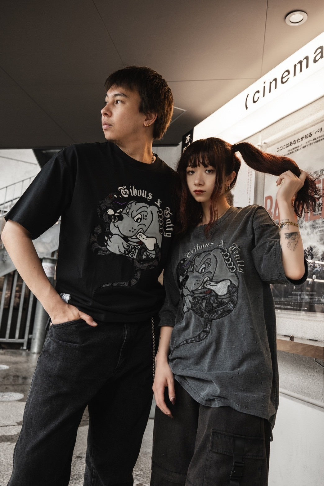 【再販】gibous×GALFY snake dog damage T shirt ink black