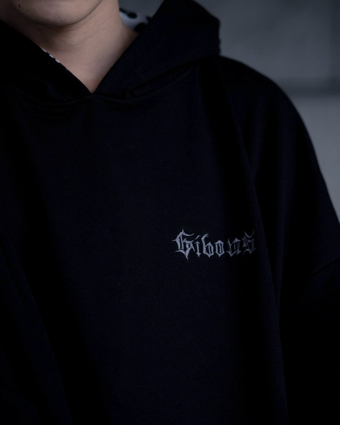 gibous gothic logo leopard print hoodie black