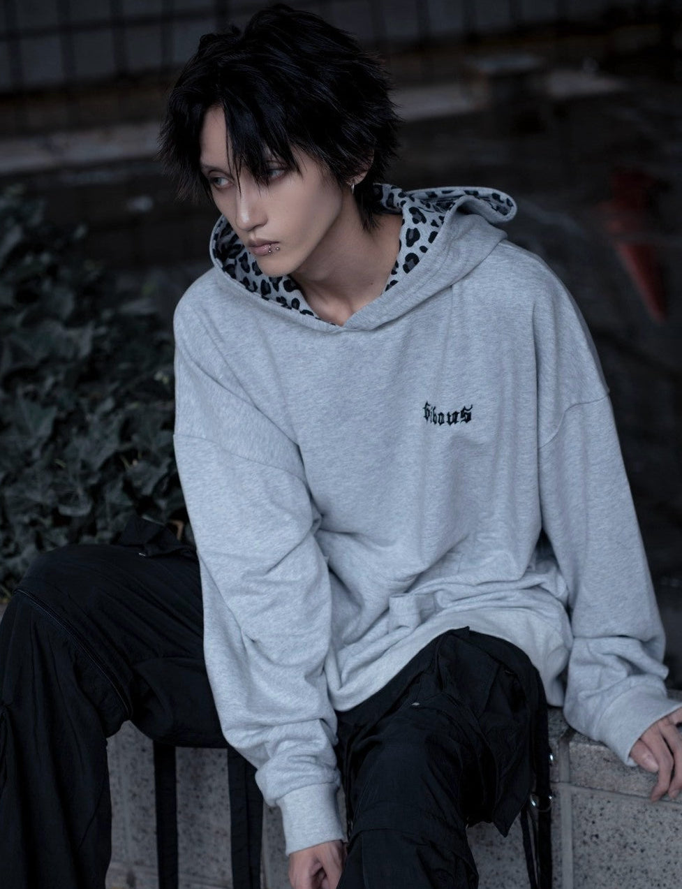 gibous gothic logo leopard print hoodie gray