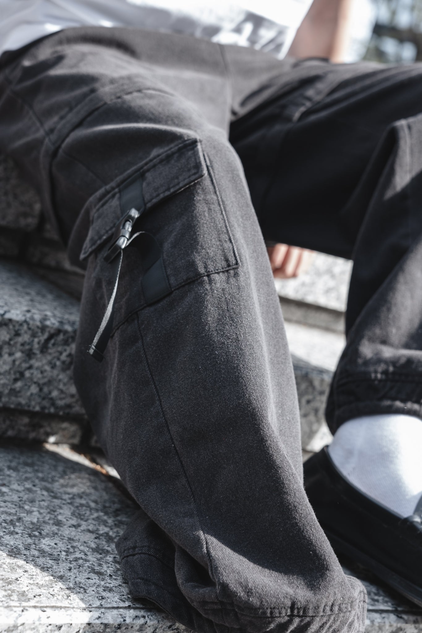 【再販】gibous scorpion zipper cargo trousers dark denim