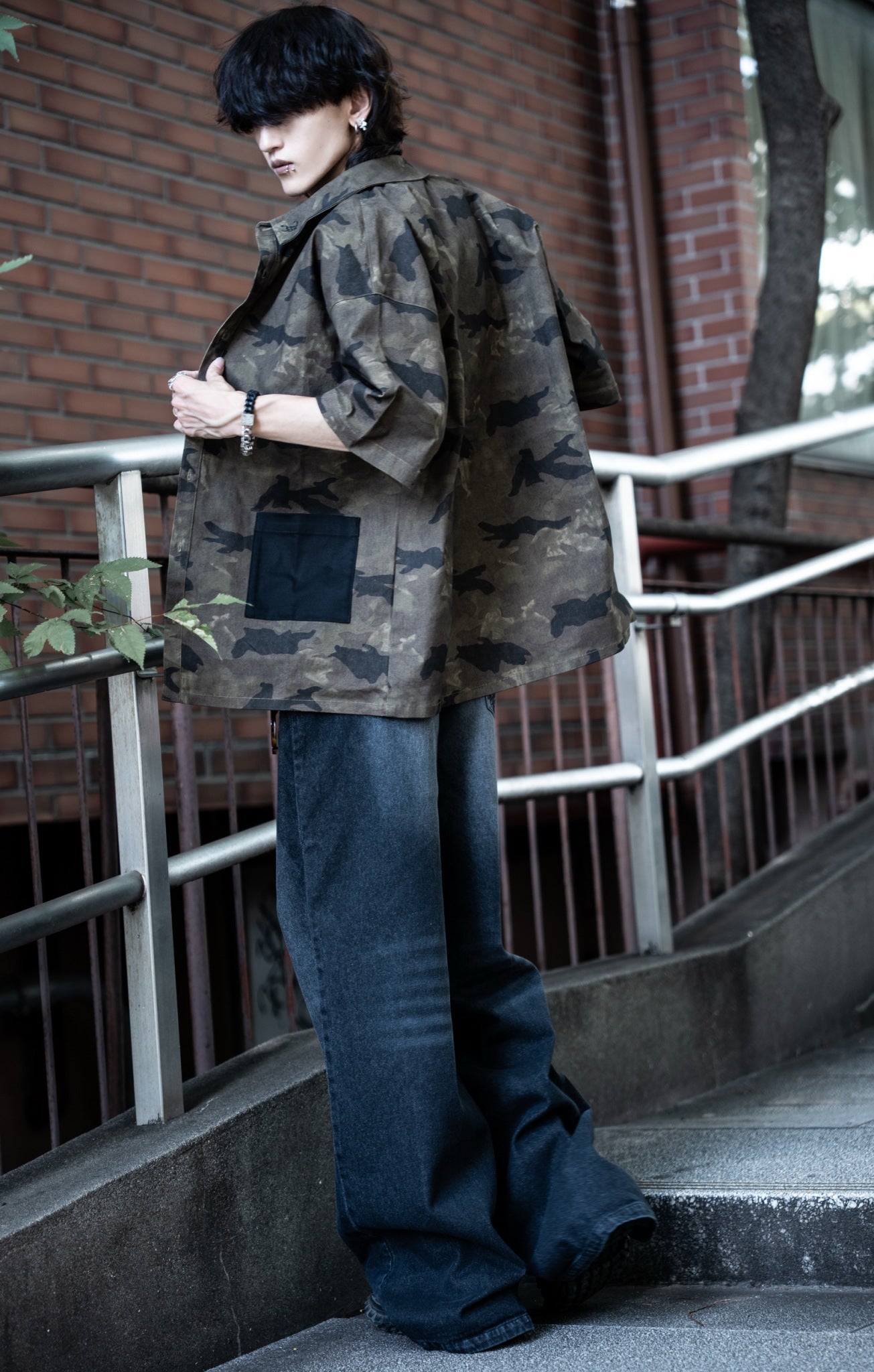 gibous Camouflage Scorpion Black Pocket Shirt