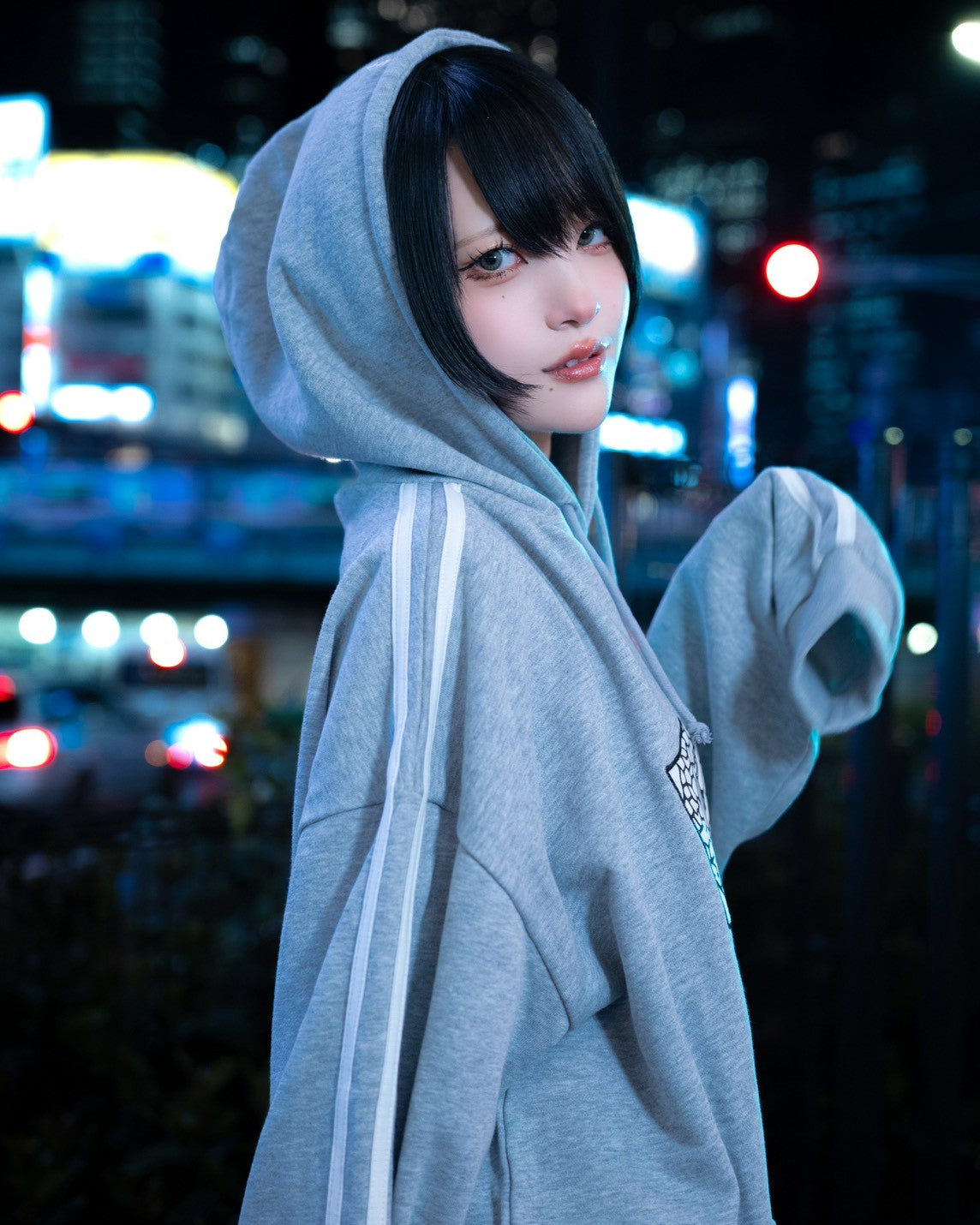 gibous velour numbering dark vneck sweatshirt gray