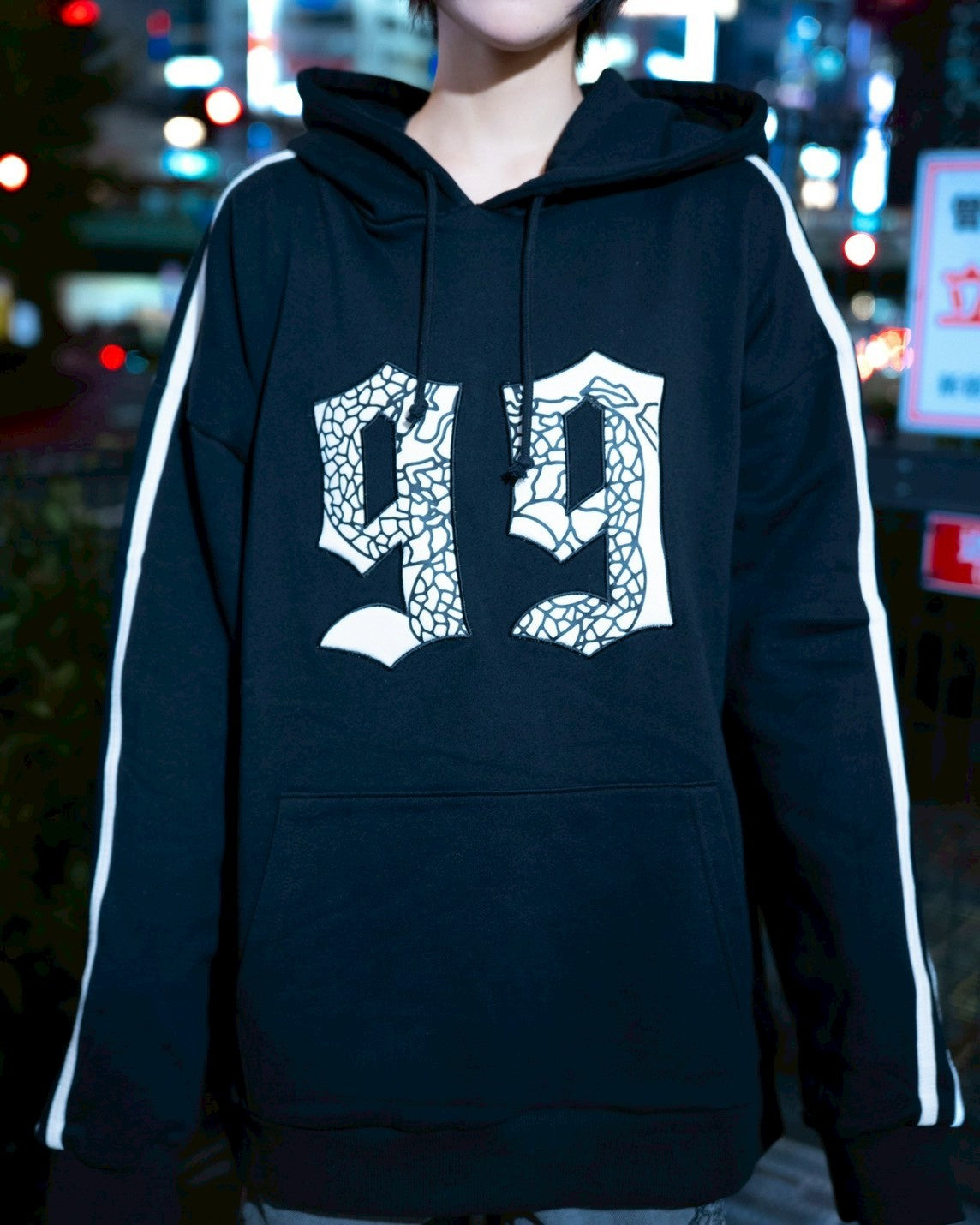 gibous velour numbering dark vneck sweatshirt black