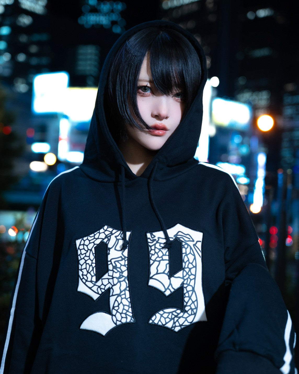 gibous velour numbering dark vneck sweatshirt black