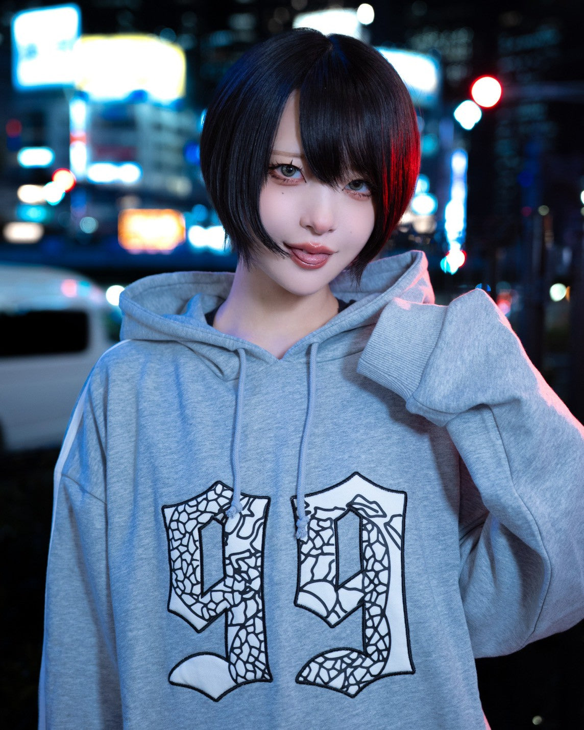 gibous velour numbering dark vneck sweatshirt gray