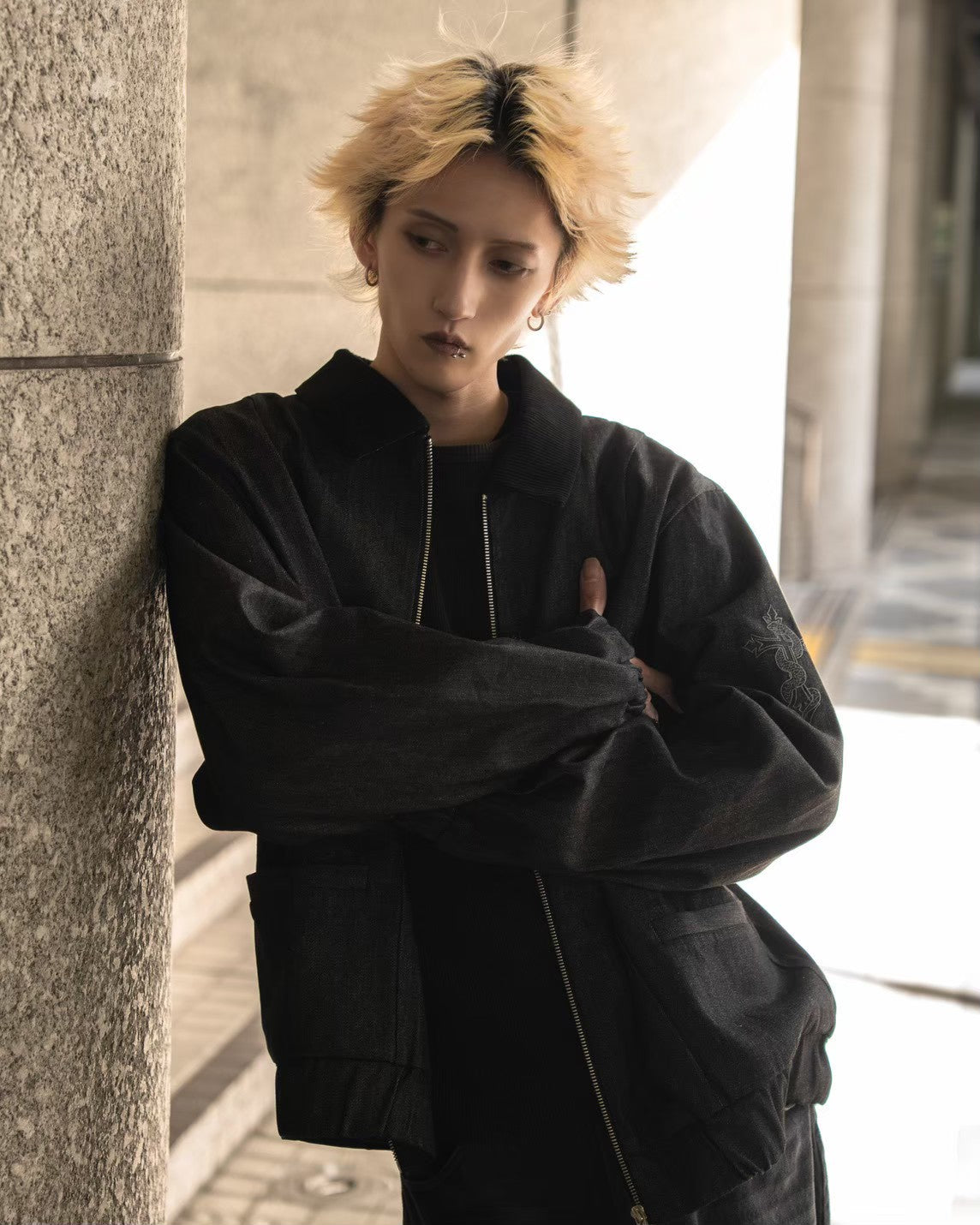 gibous snake cross corduroy denim jacket