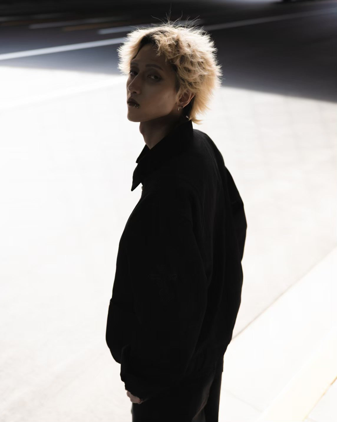 gibous snake cross corduroy denim jacket