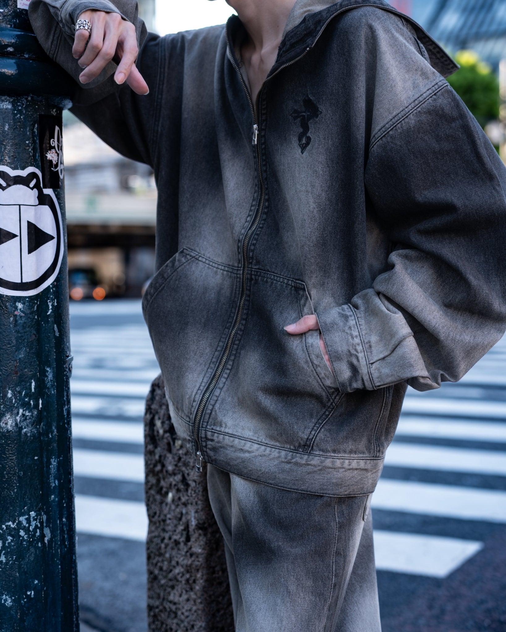 gibous snake cross vintage Wash Denim parker