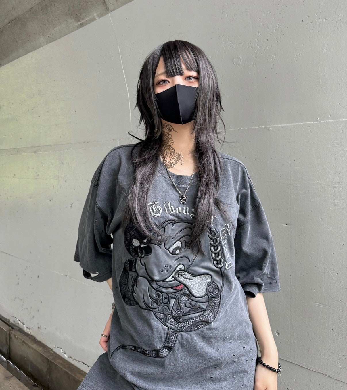 【再販】gibous×GALFY snake dog damage T shirt ink black