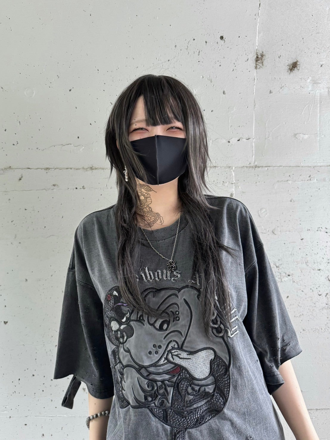 【再販】gibous×GALFY snake dog damage T shirt ink black