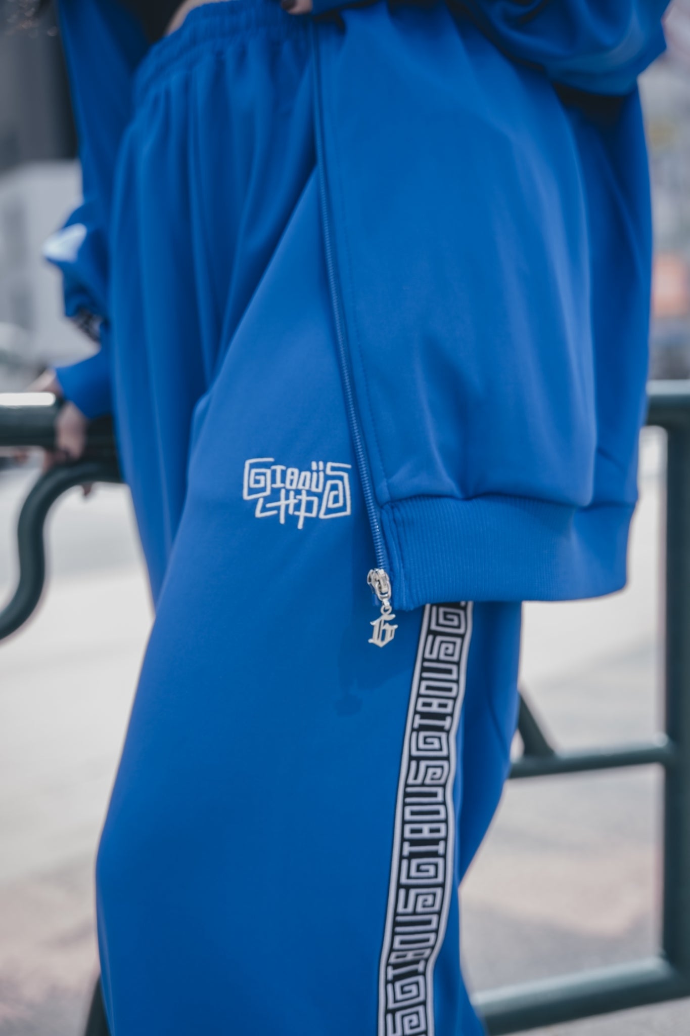 gibous×lhp logo jersey blue pants