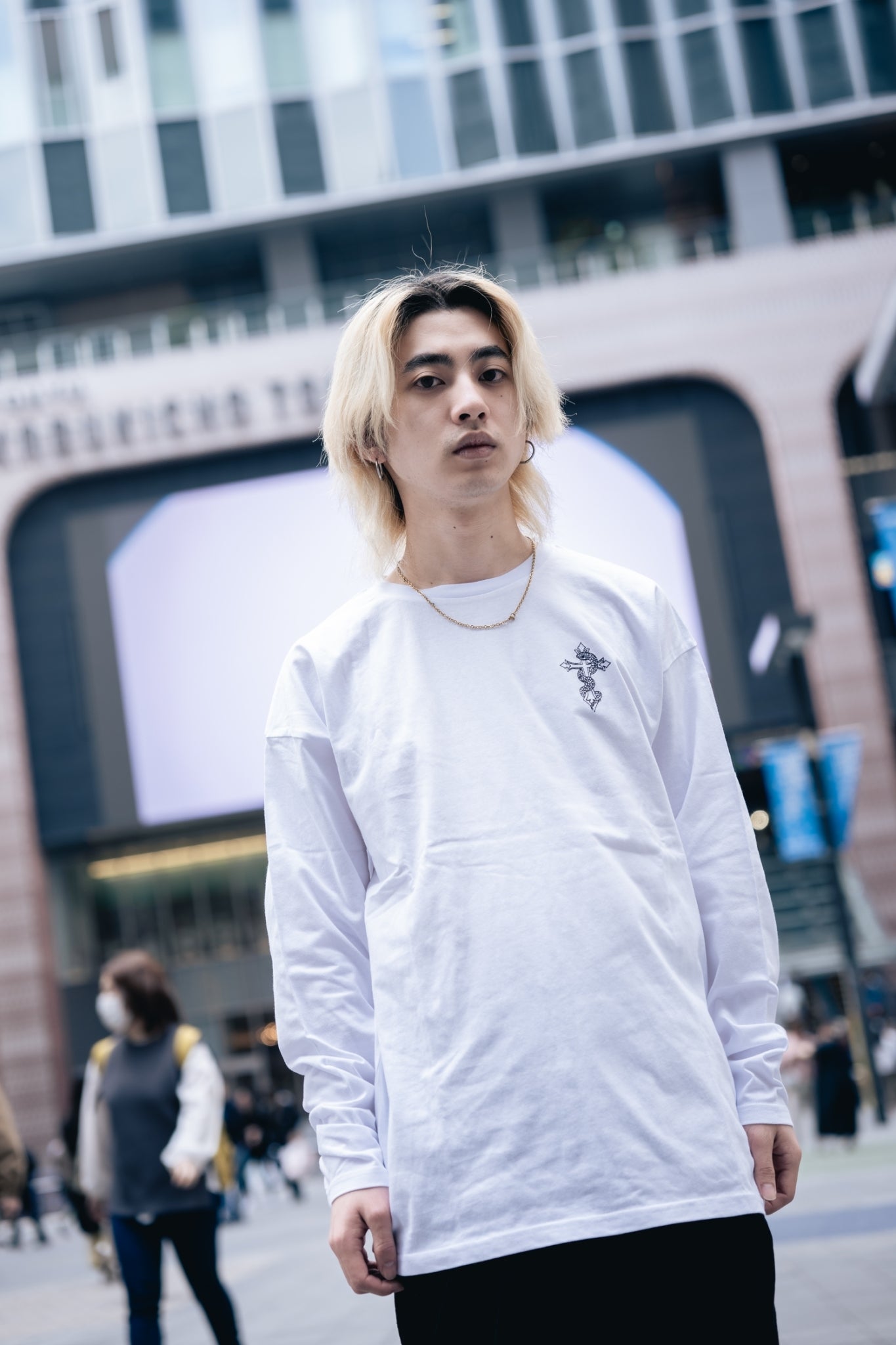 gibous snake long t shirt white