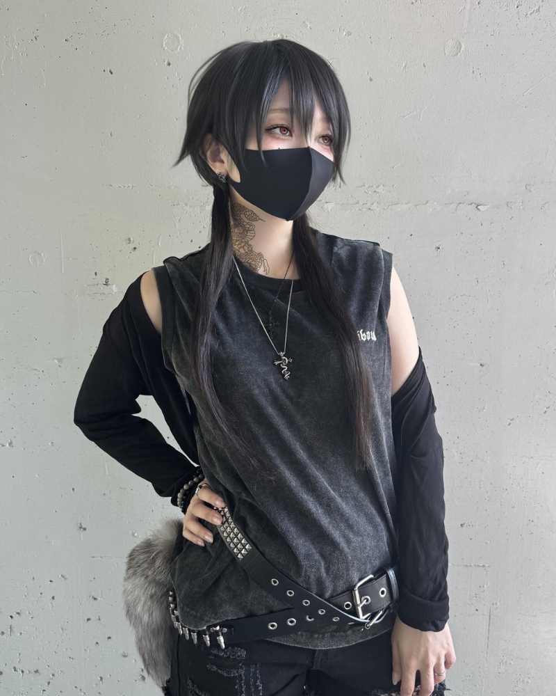 【再販】gibous cross snake necklace