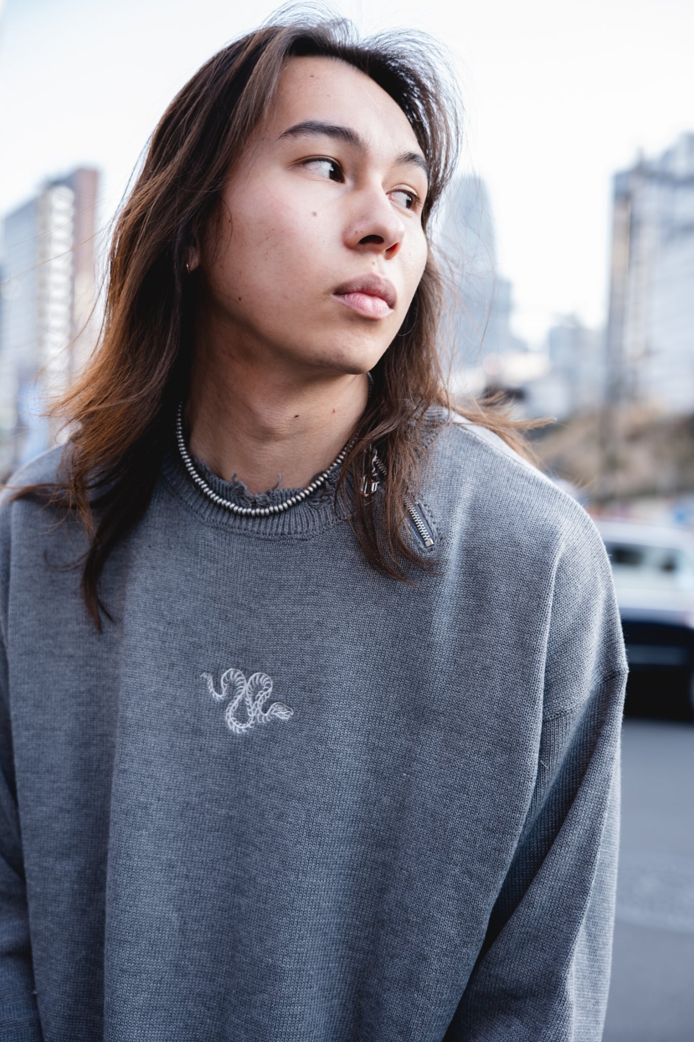 gibous damage zip knit gray