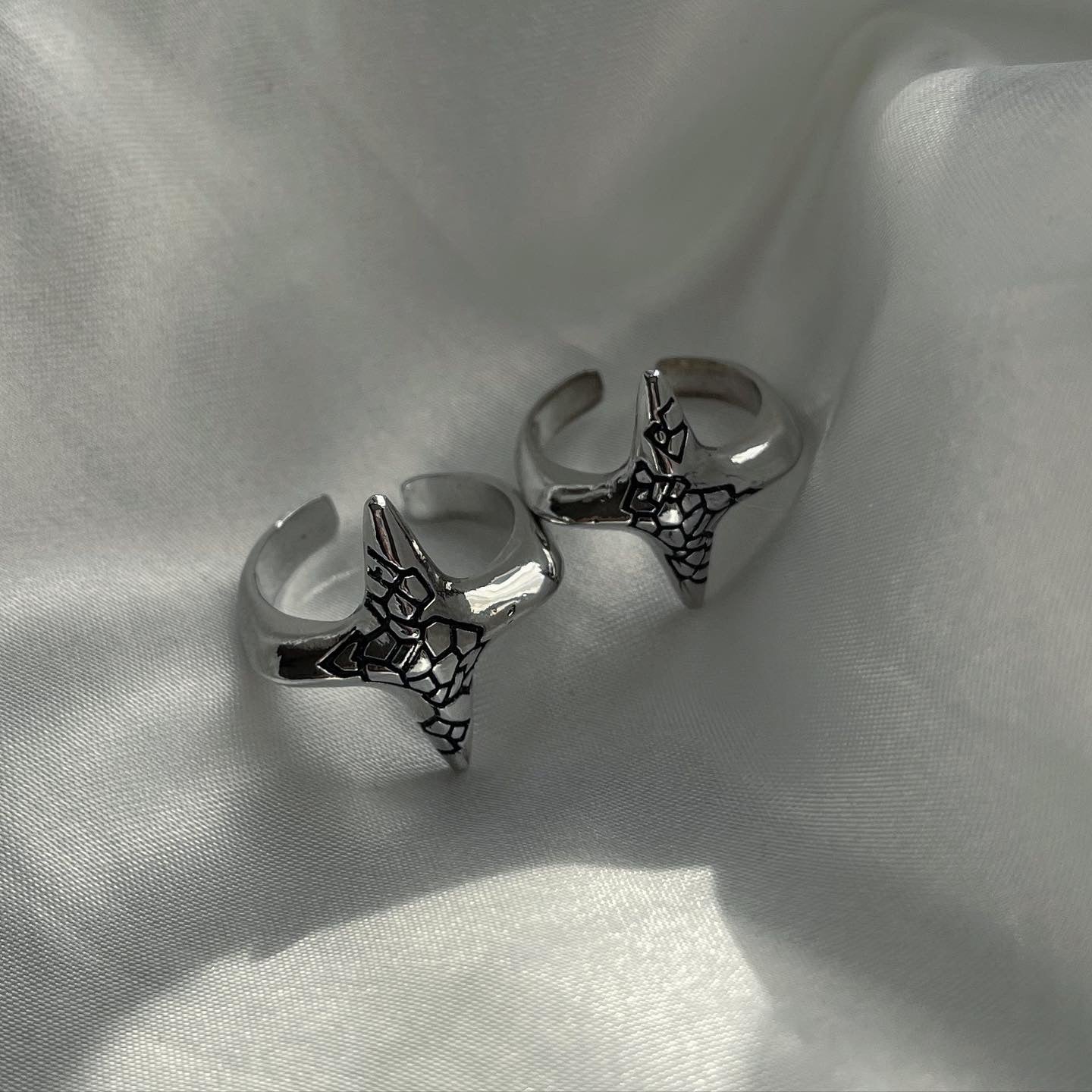 gibous snake star ring
