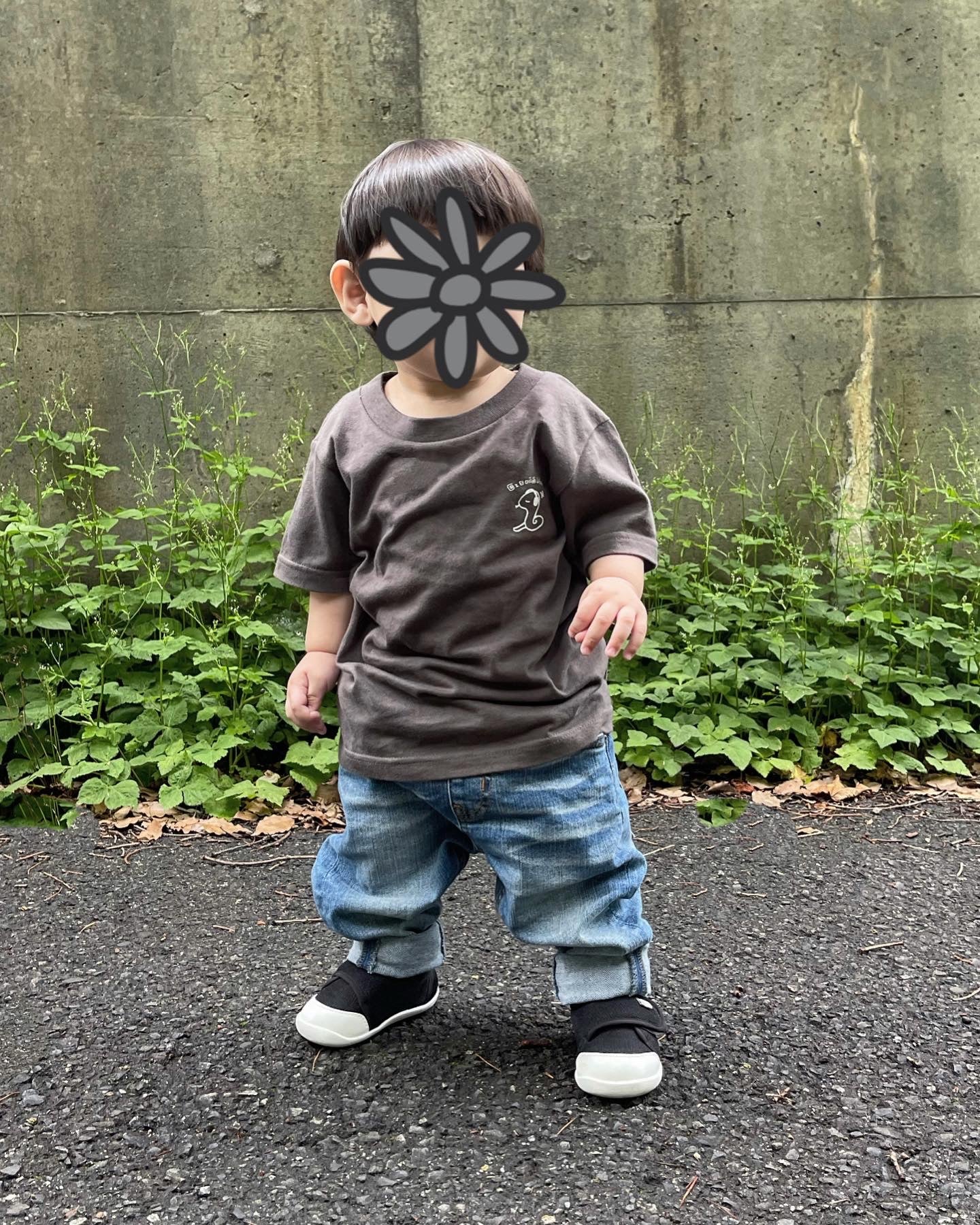 gibous baby snake t shirt charcoal gray