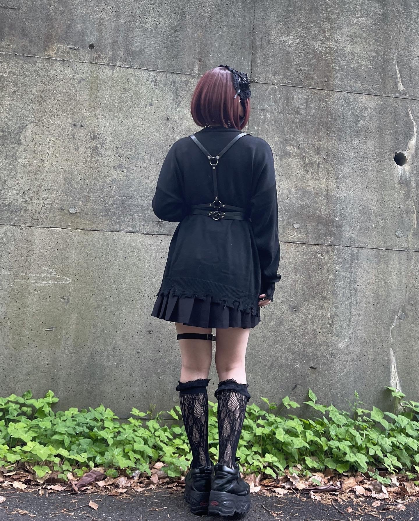 【再販】gibous damage zip knit black