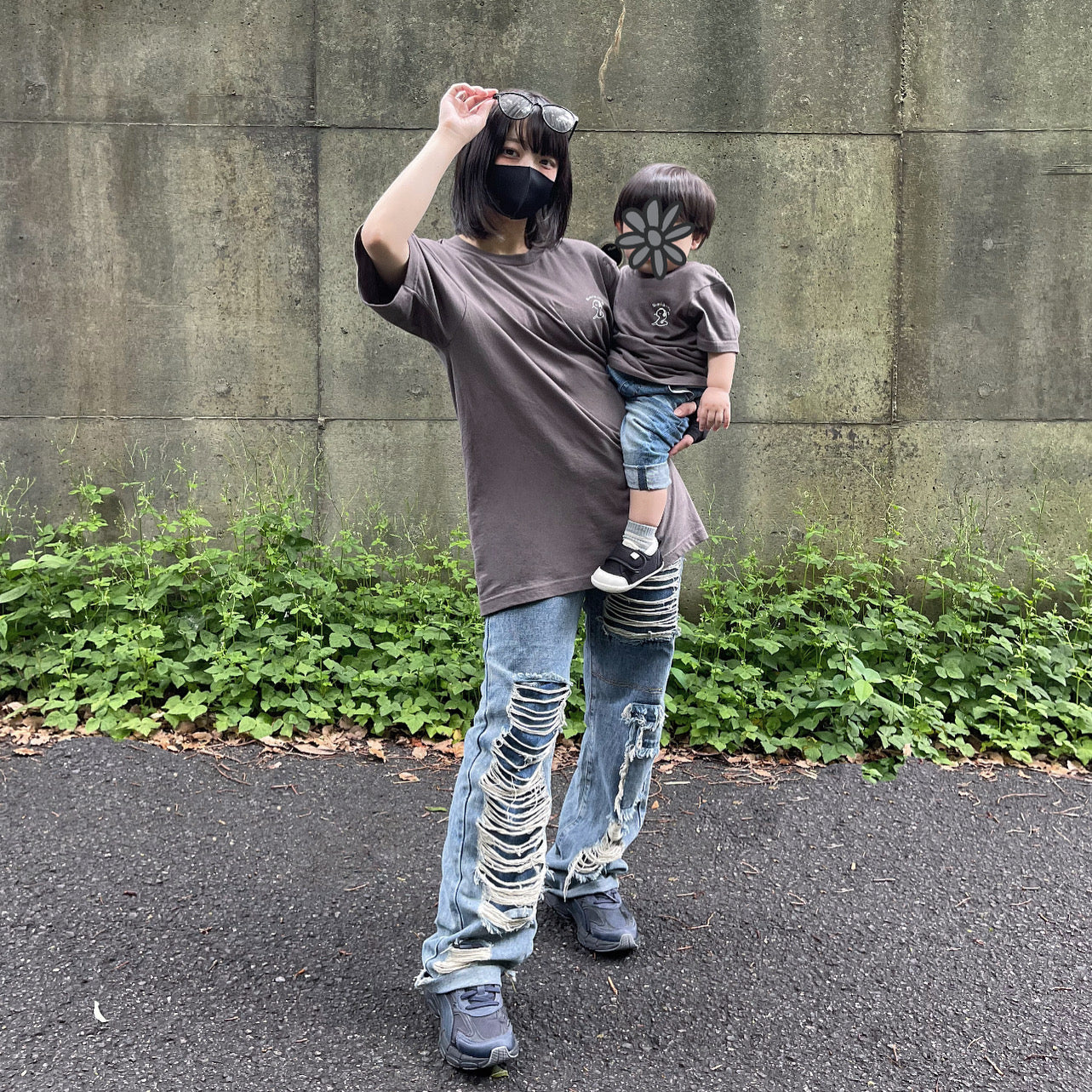 gibous baby snake t shirt charcoal gray