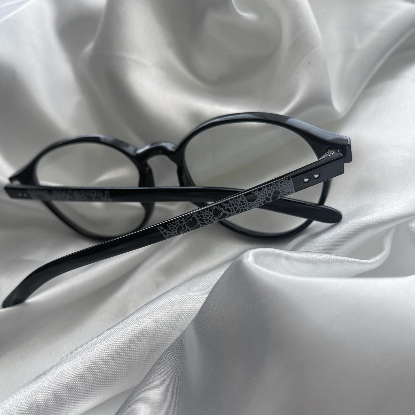 【再販】gibous snake scorpion black rim glasses