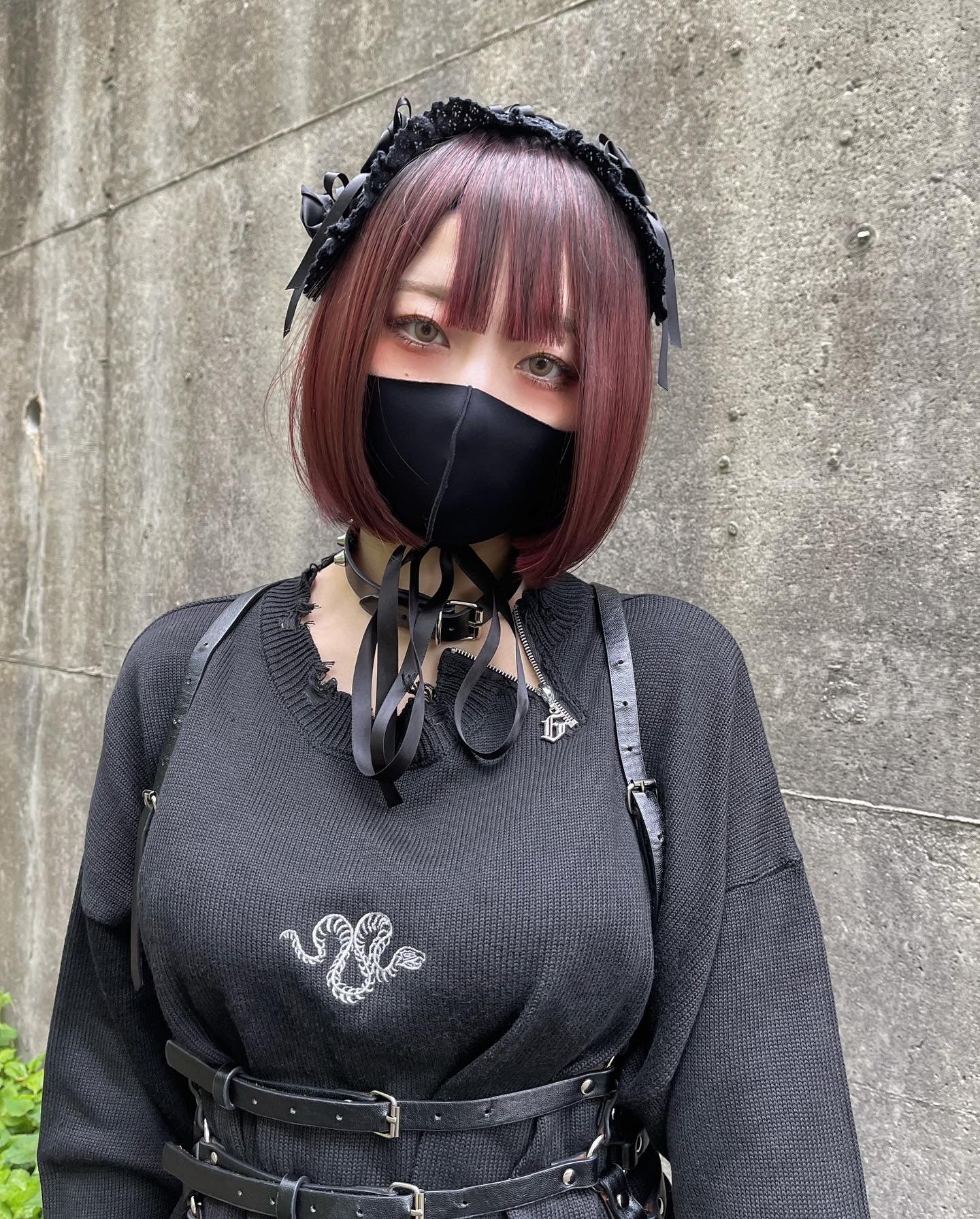 【再販】gibous damage zip knit black