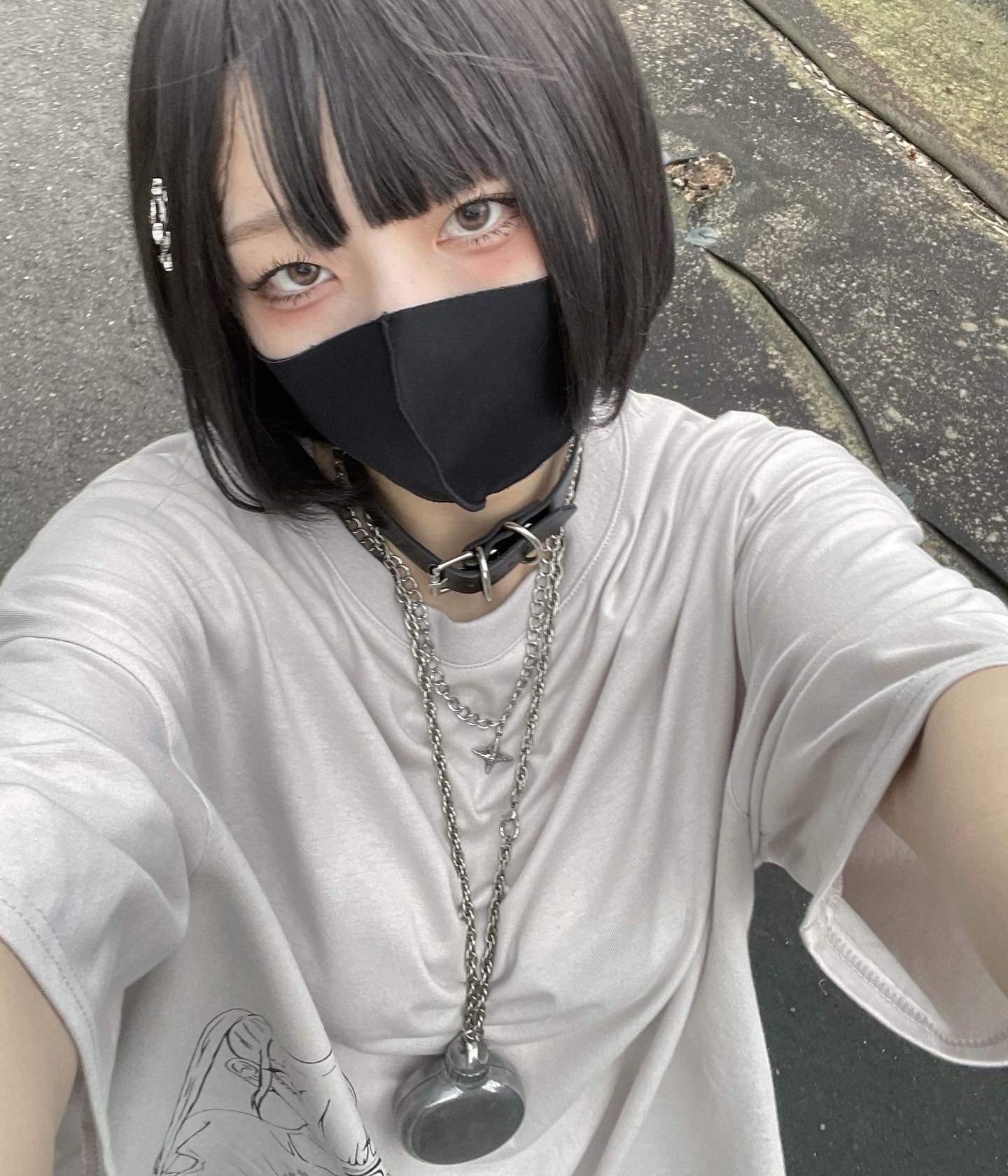 gibous side girl print t shirt off white