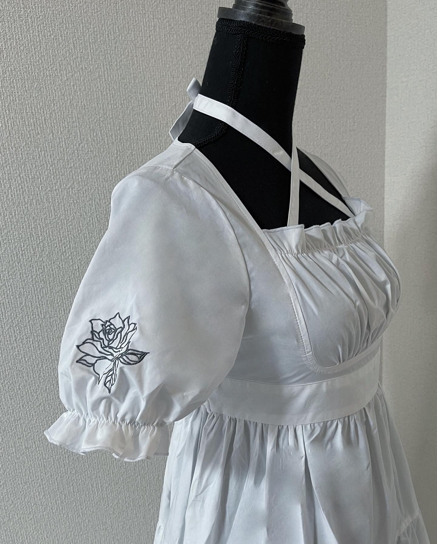 gibous rose cross onepiece white