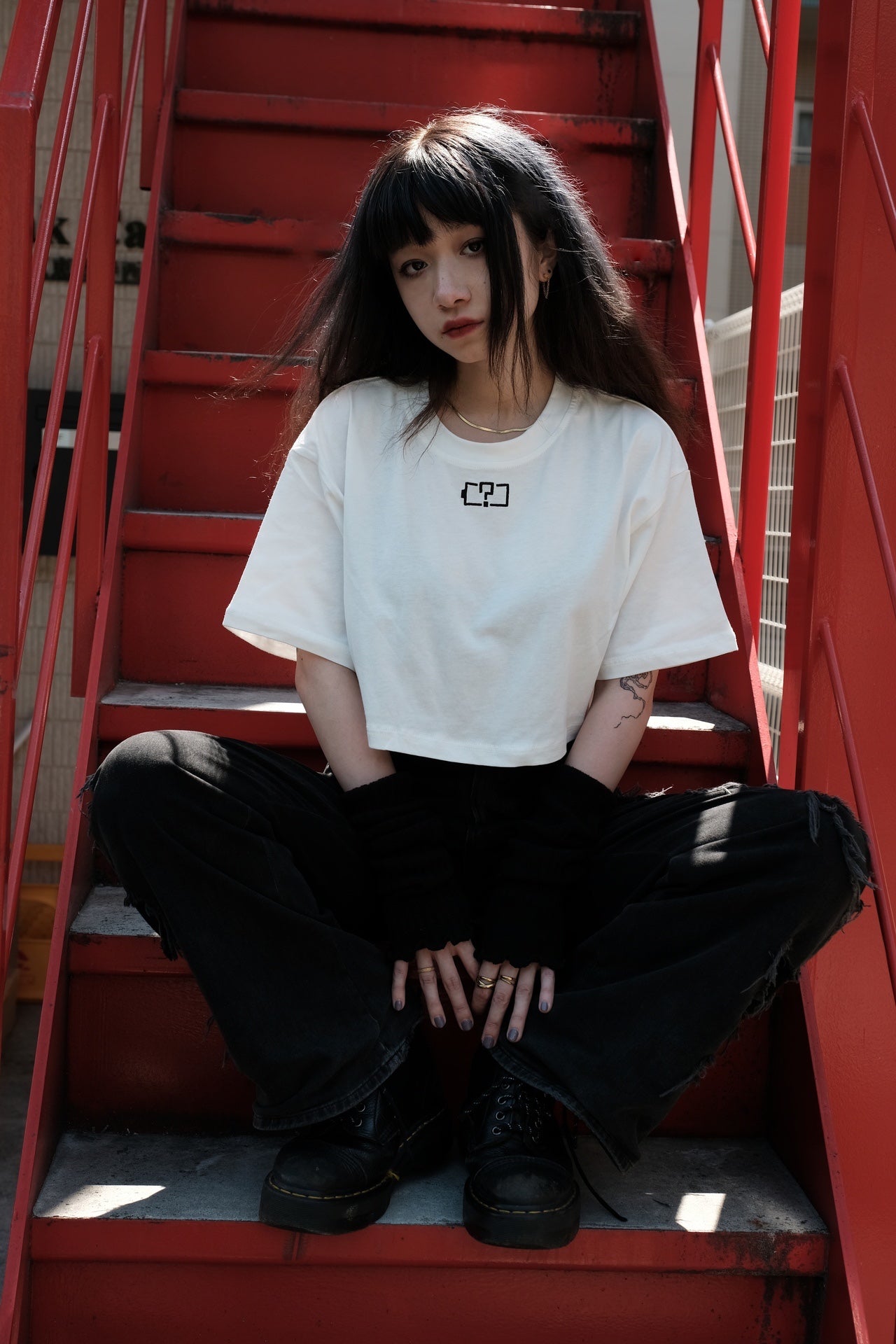gibous battery cropped T-shirt white