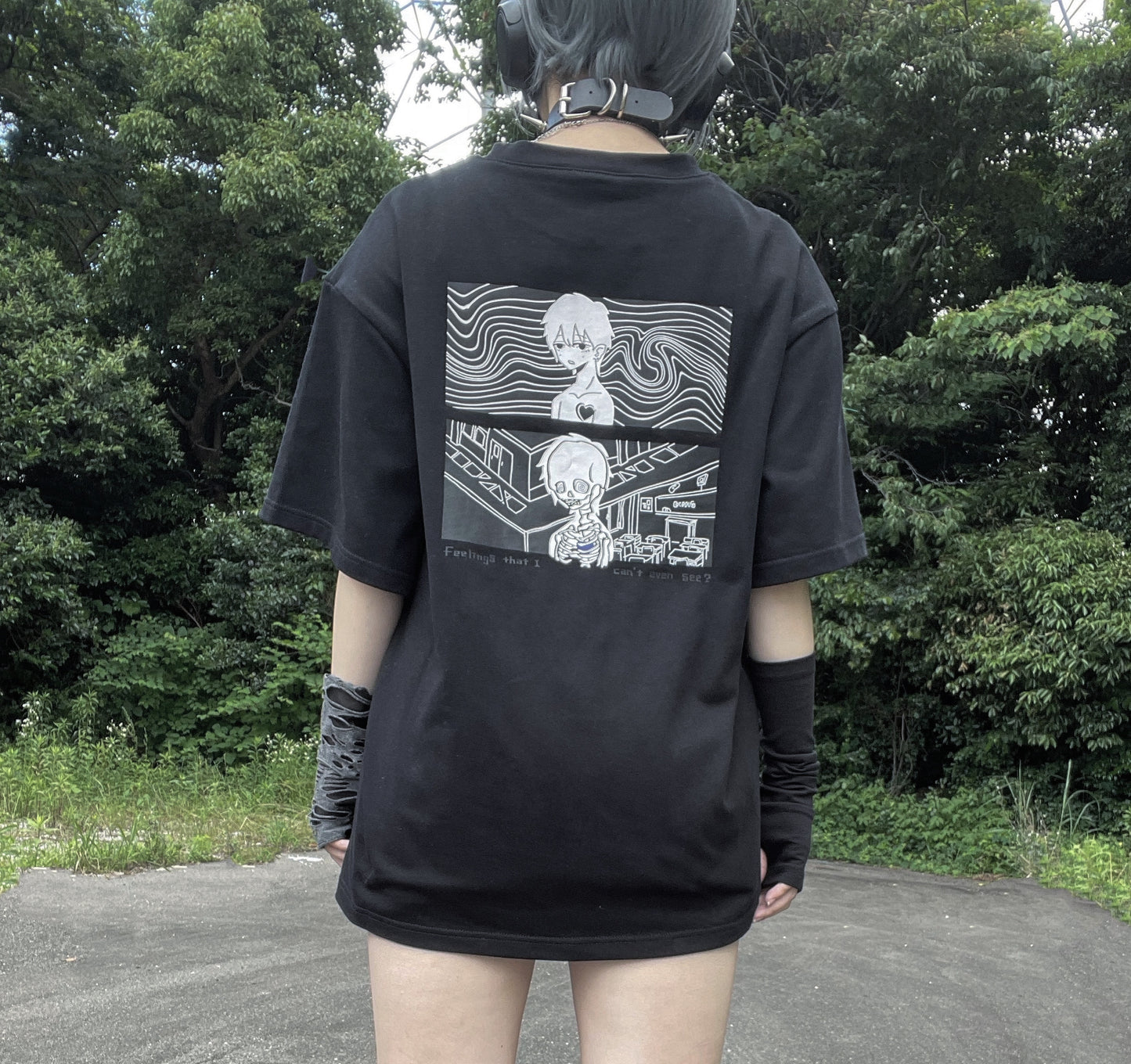 gibous Feeling T shirts black