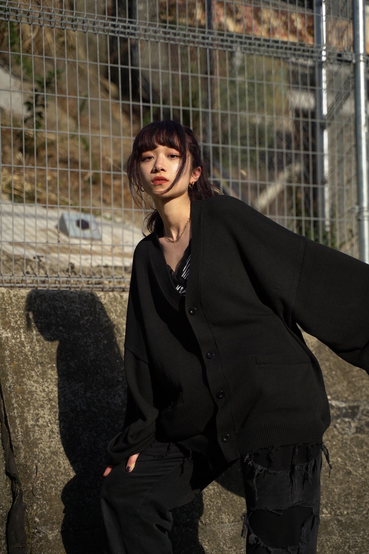 【再販】gibous damage cardigan black