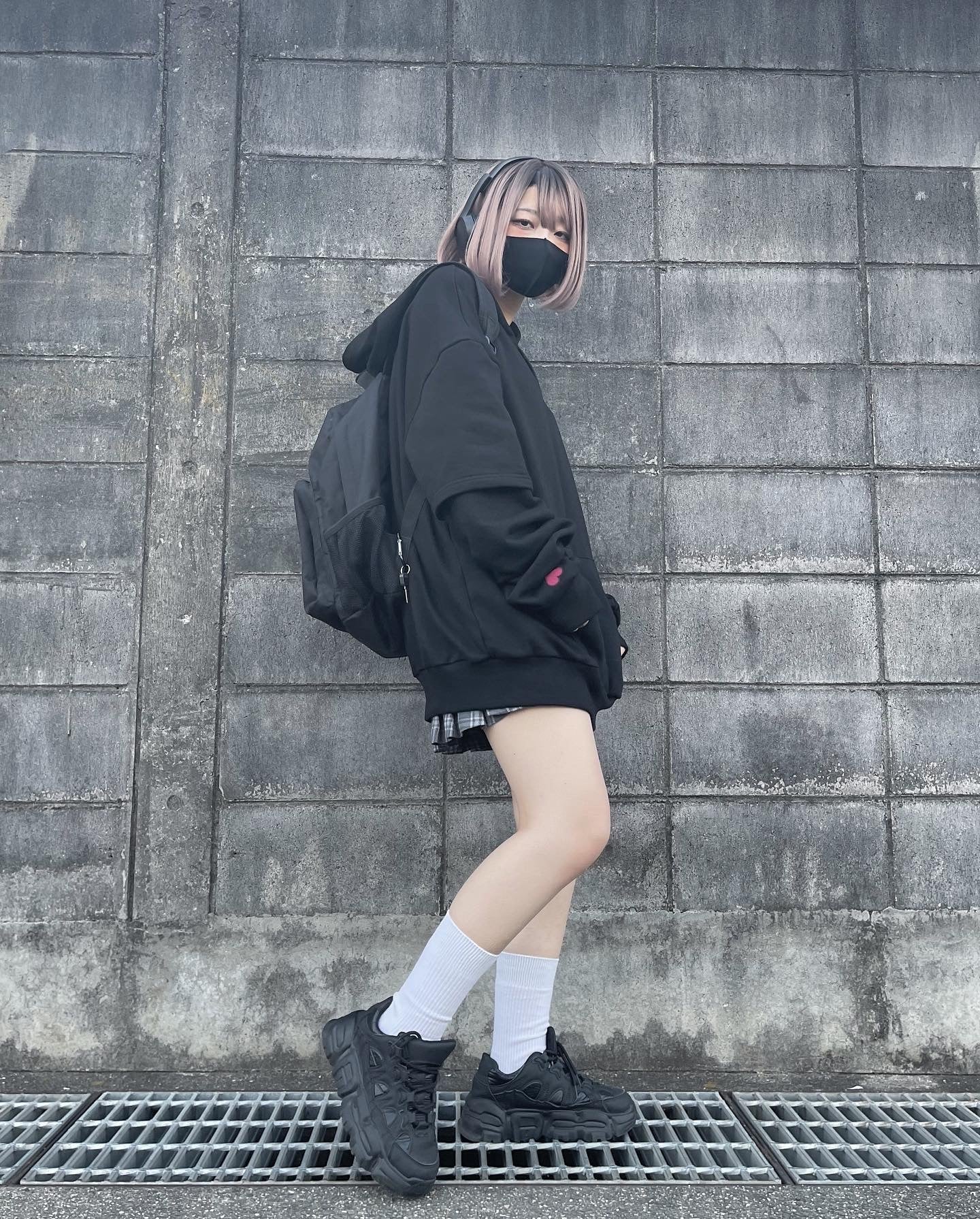 gibous sns parker black