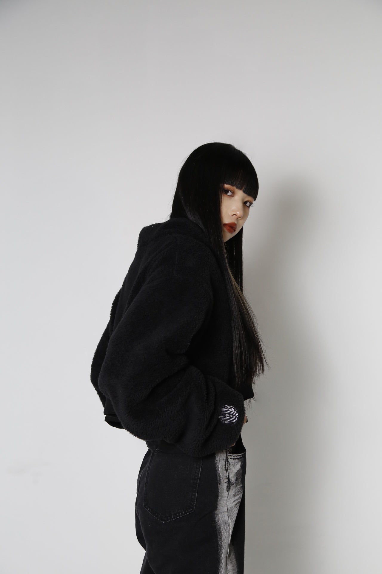 gibous signal boa outer short