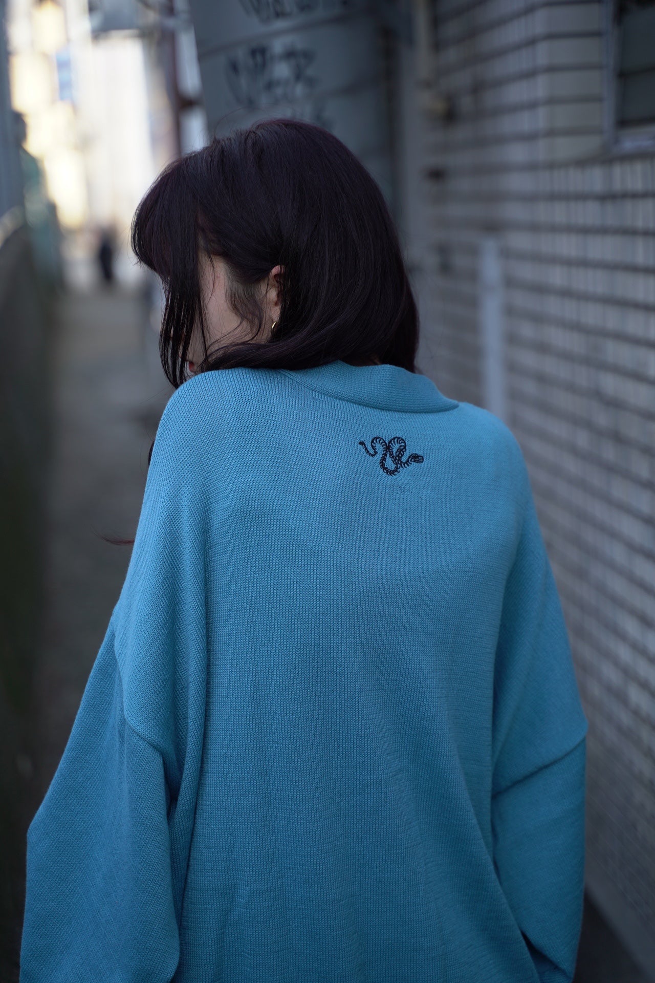 【再販】gibous damage cardigan blue