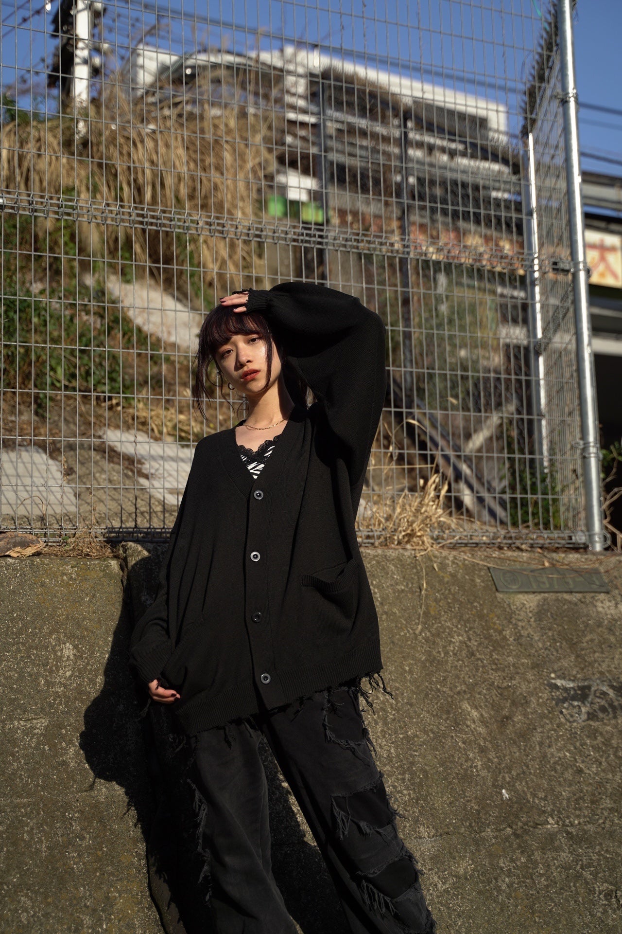 【再販】gibous damage cardigan black