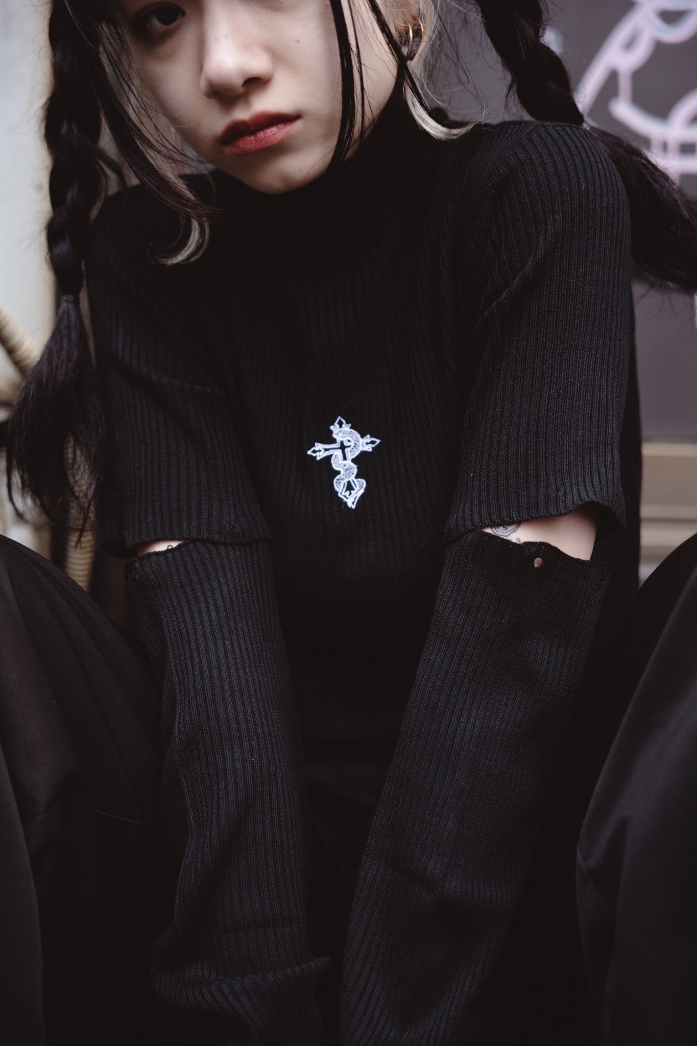 gibous 3way snake cross turtleneck