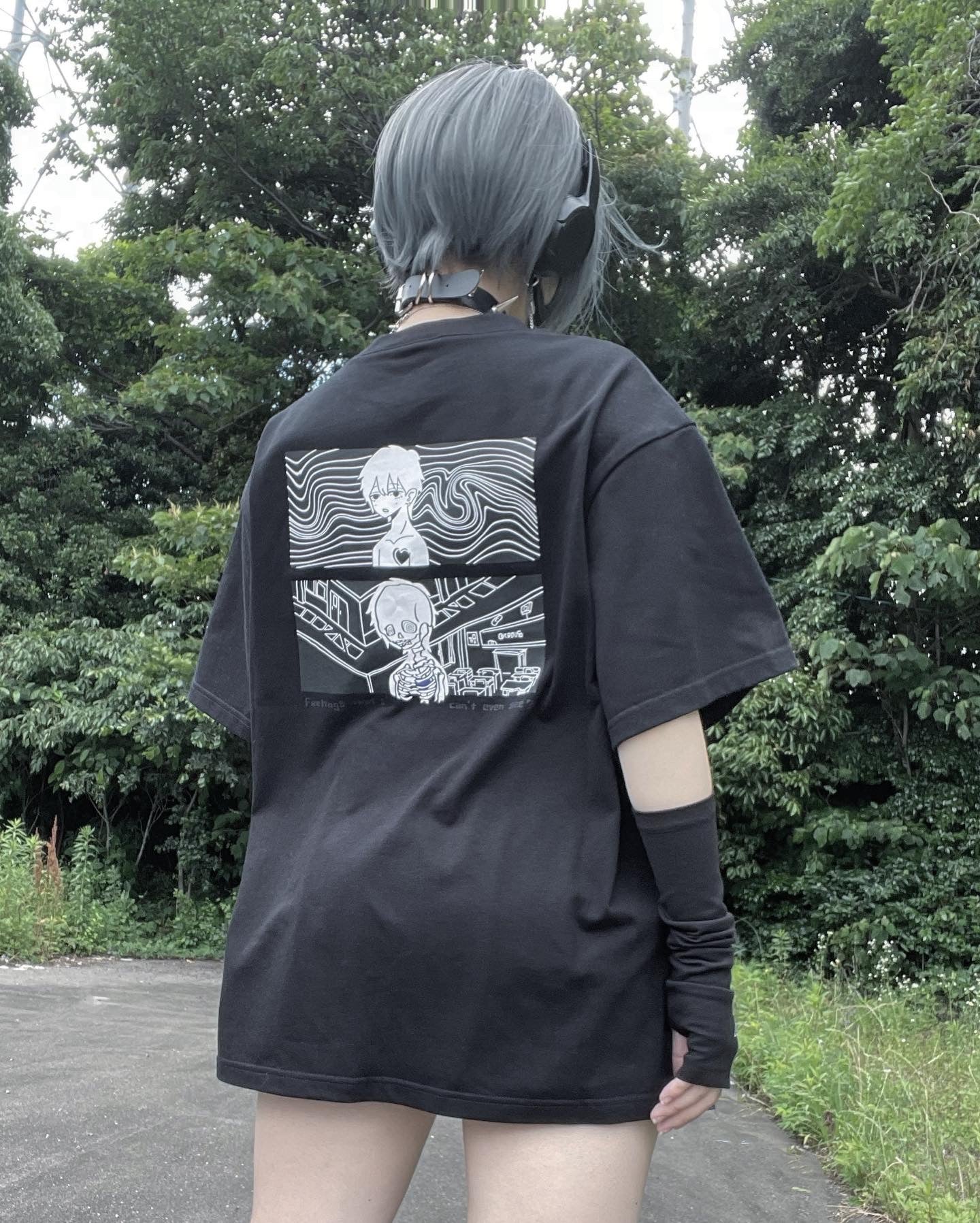 gibous Feeling T shirts black
