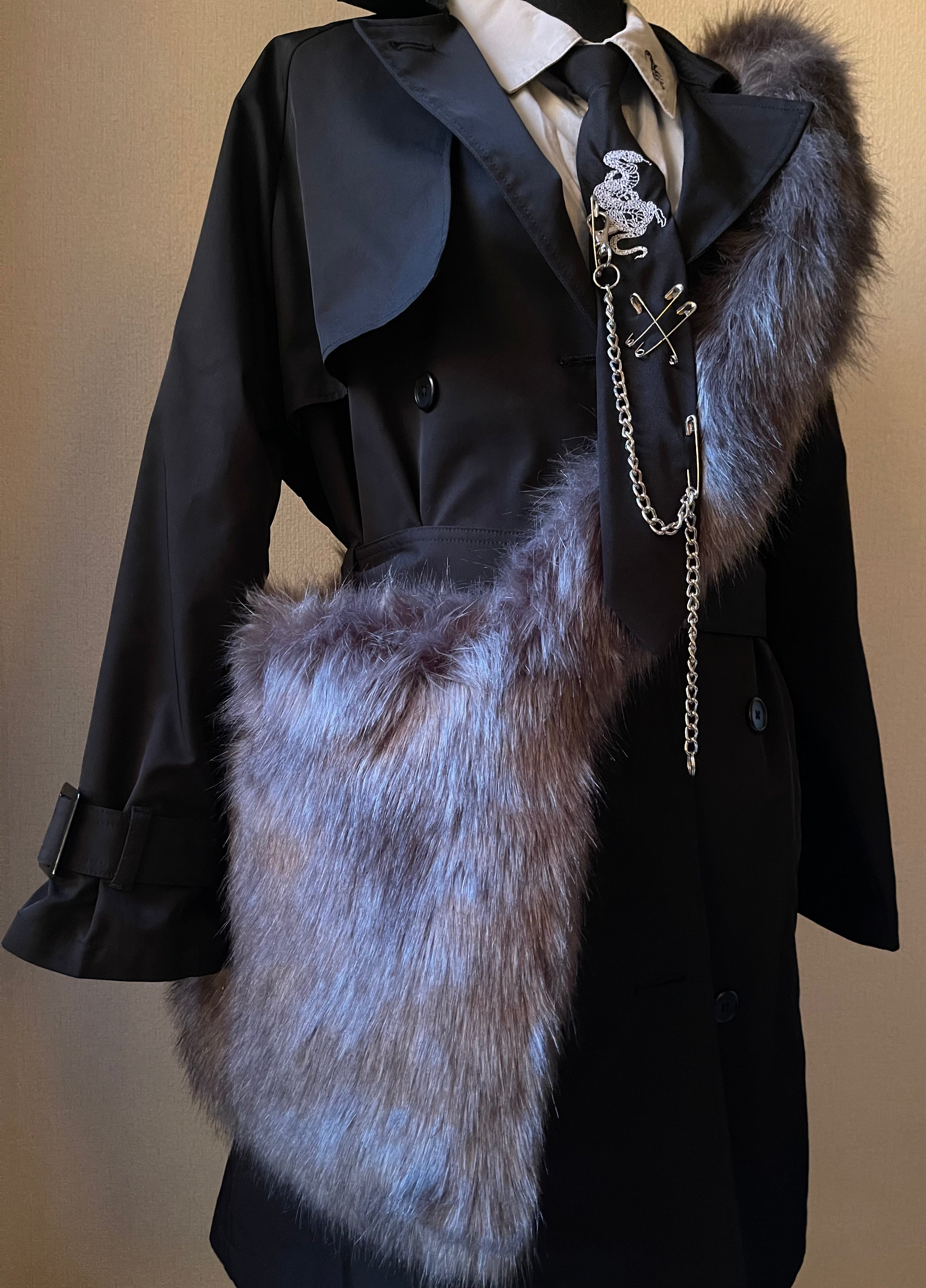 gibous fur bag
