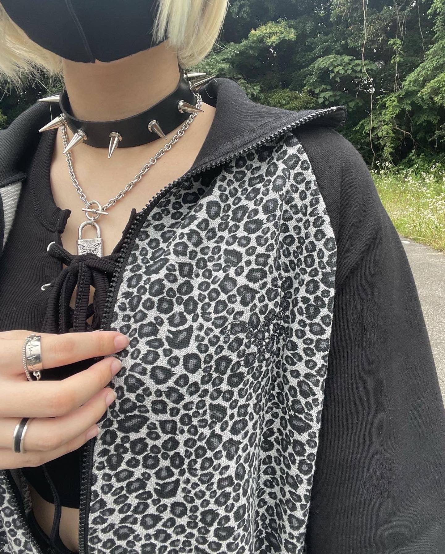 Gibous Leopard High Neck