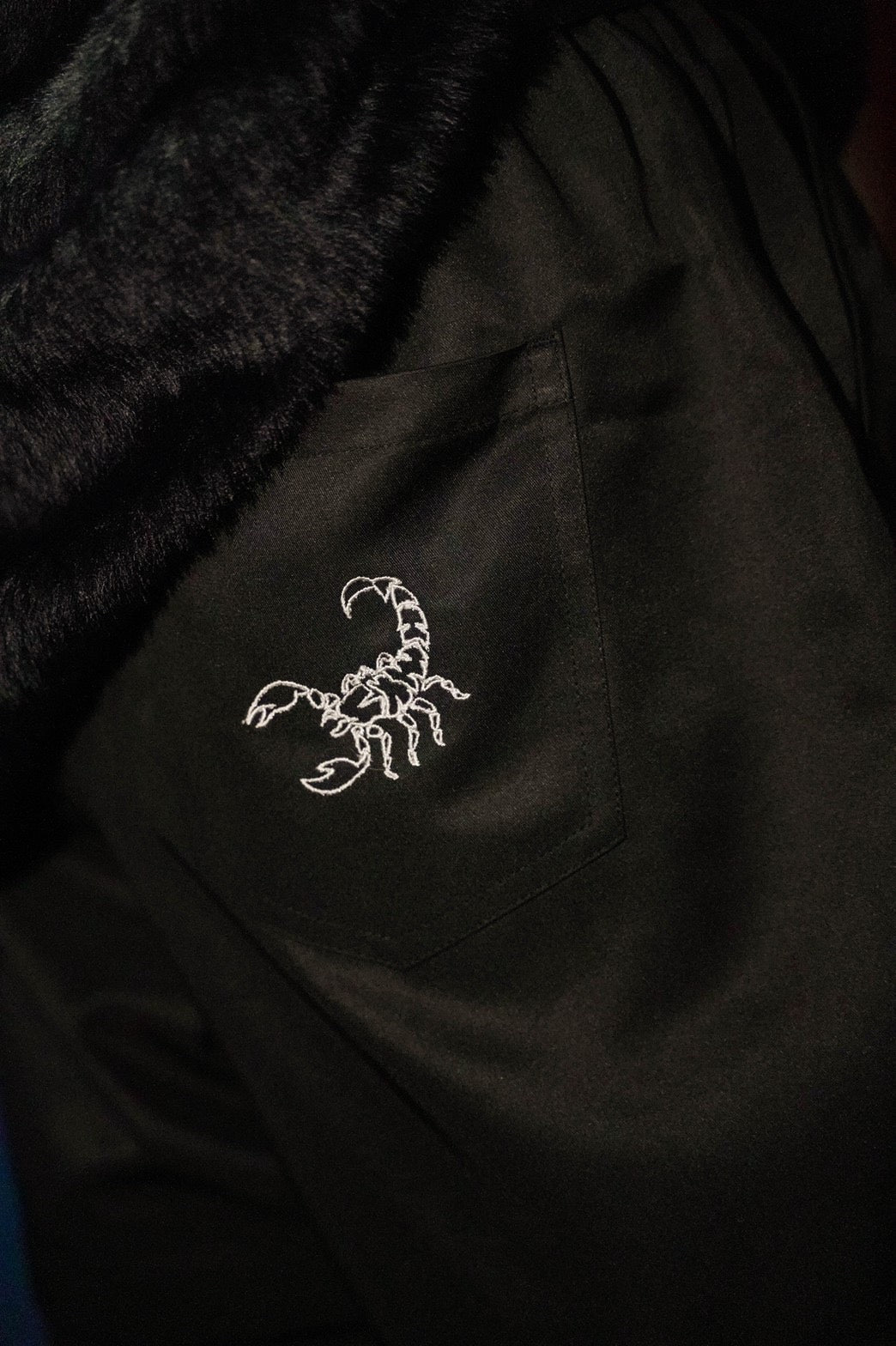【再販】gibous scorpion zipper cargo trousers black